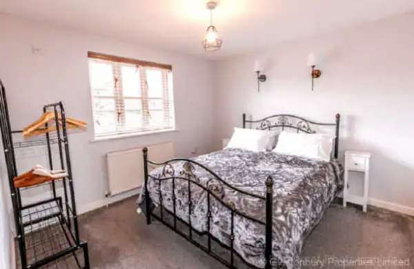 Double Bedroom with Natural Light and Space