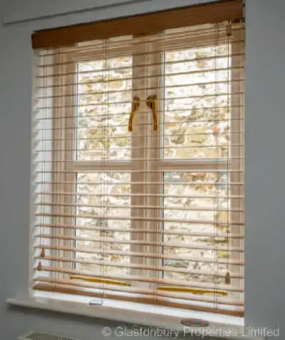 Spacious Lounge with Comfortable Seating Area